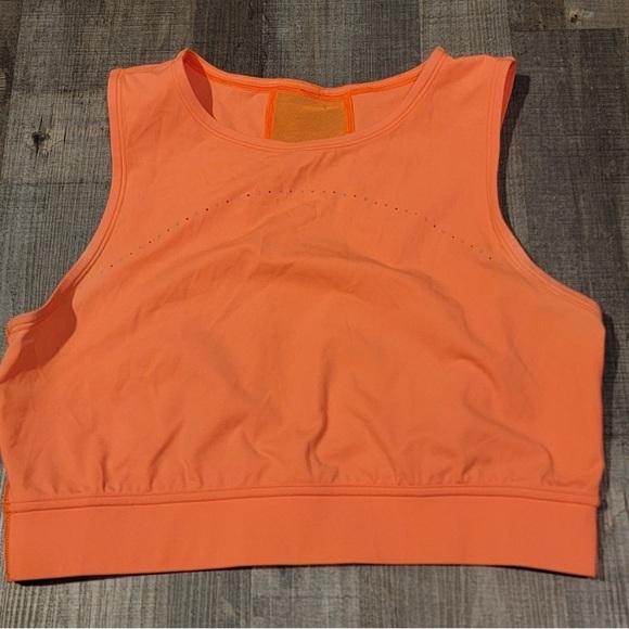 Lululemon cropped top tank Size 6 - Picture 3 of 4